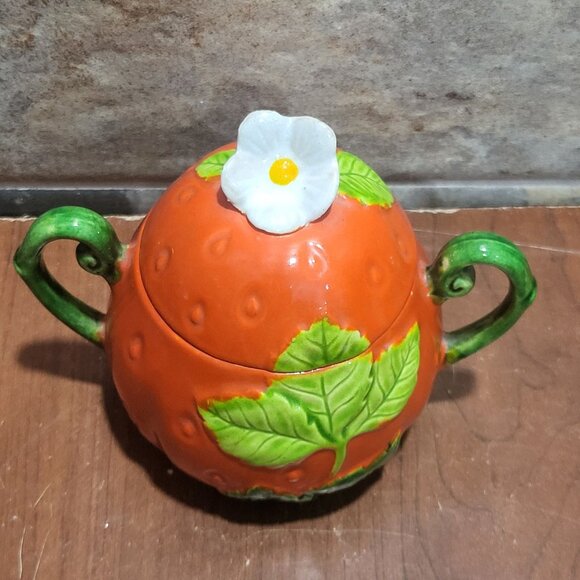 Vintage Strawberry Sugar Bowl with Lid - Picture 3 of 9